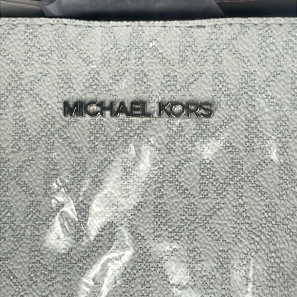 NWT MICHAEL Michael Kors Vincent Large Logo Tote Bag With Card Case Ivory - Picture 10 of 13